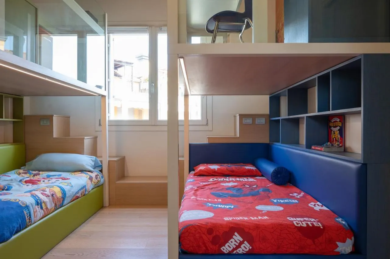L'Angelica Loft Apartment Lake View - Desenzano Del Garda 0*,  Italy