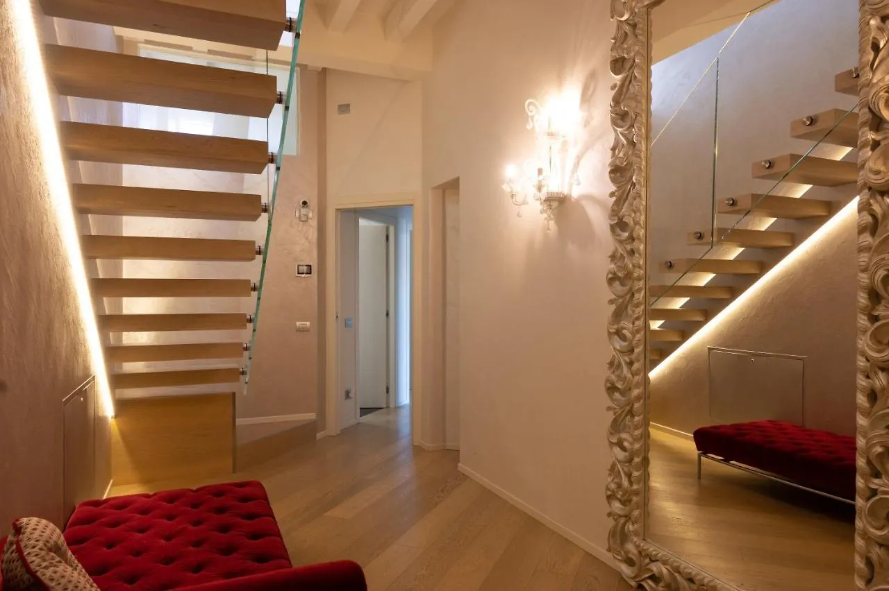 L'Angelica Loft Apartment Lake View - Desenzano Del Garda