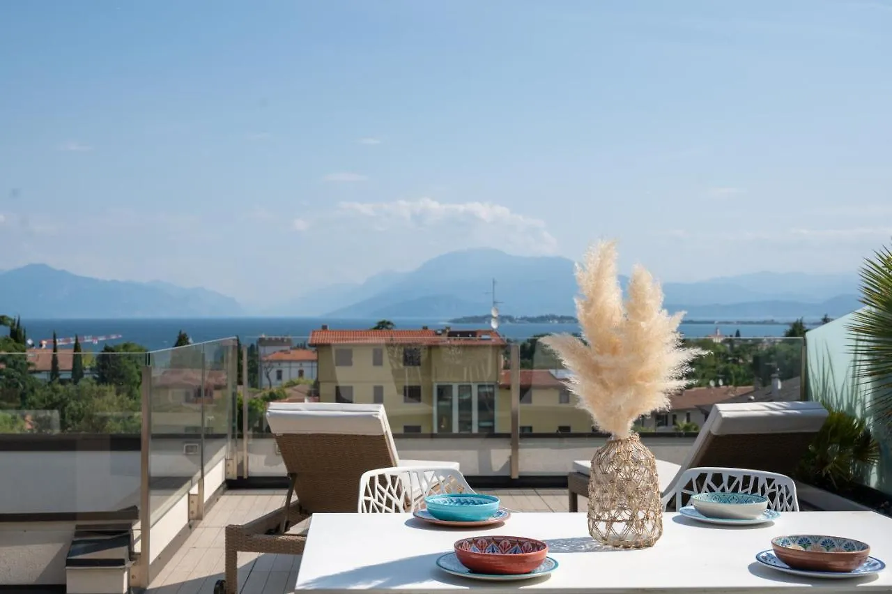 L'Angelica Loft Apartment Lake View - Desenzano Del Garda 0*,